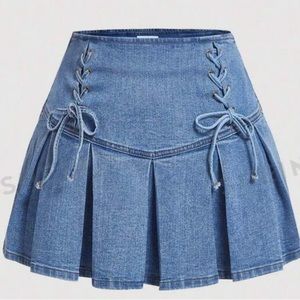 Lace Up Front Pleated Hem Skirt